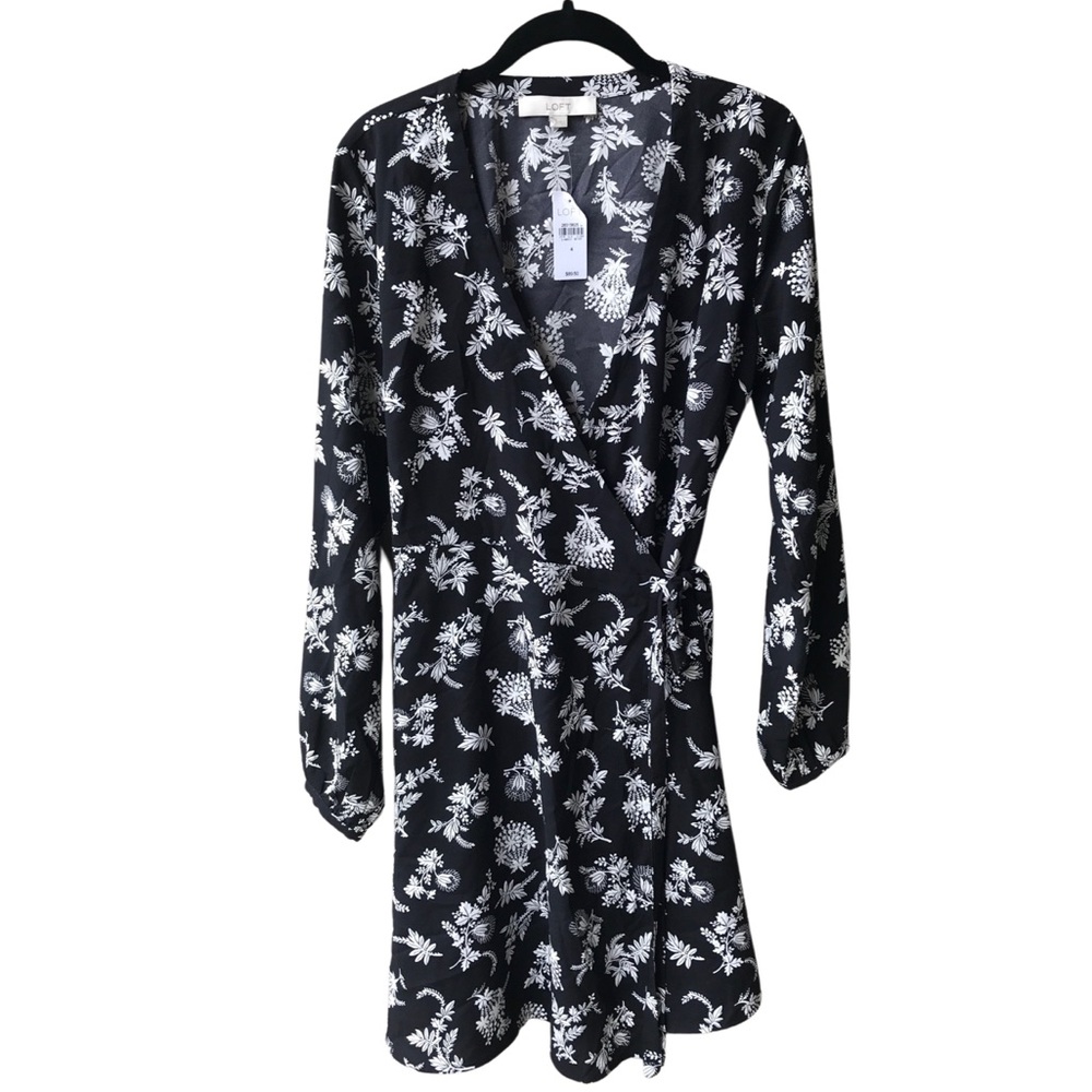 Loft Black and White Wrap Dress Sz 4 NWT